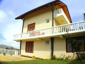 Barrows Bungalow Nuwara Eliya - Image 1