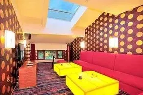 Luanchuan Re-Channel Ferry Lake Hotel - Image 3