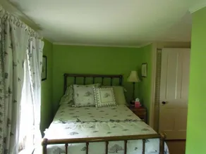 Lorraine Parish's Bed & Breakfast - Image 2