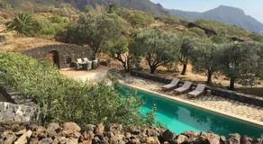 Luxus Finca in der Natur mit Pool - Image 3