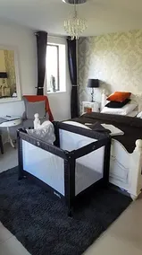The White Dove Bed and Breakfast with Glamping Newark showground - Image 2