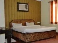 Corbett Crown Resort - Image 4
