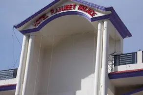 Hotel Ranjeet Palace - Image 5
