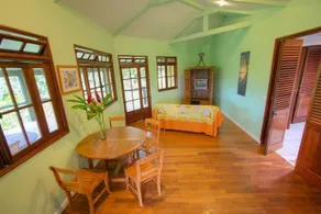 Green Room Villa - Image 3
