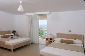 Protea's Seacret Sea View Studios - Image 5