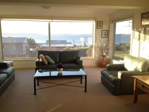 Island Getaway - Image 3