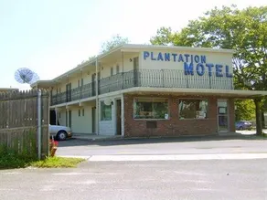 Plantation Motel - Image 2