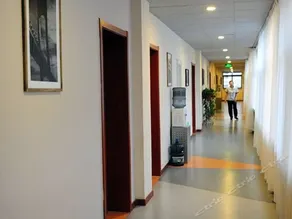 Huilai Business Express Hotel - Image 3