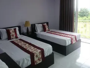 We House - Image 4