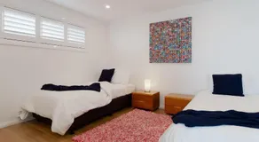 ‘Maison de la mer’ 30 Mulubinda Parade – luxurious, linen, aircon and panoramic views - Image 2