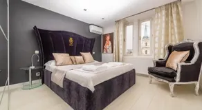 ENZO CAPO SUITES DOWN TOWN - Image 4
