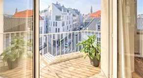 Penth A Apartment in Heart of Antwerp - Image 5