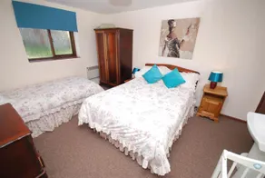 Cottage with terrace & garden | Beach view - Image 3