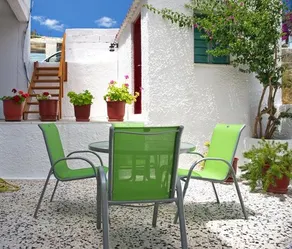 Nikos Rooms - Image 2