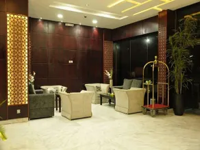 Kyan Al Khaleej Suites - Image 4