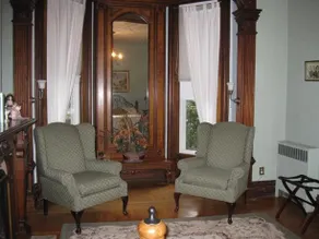Chapin Park Bed And Breakfast - Image 2