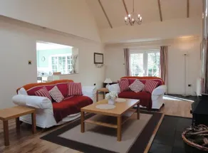 Blackberry Lodge - Image 2