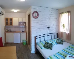 Stone House - Image 4