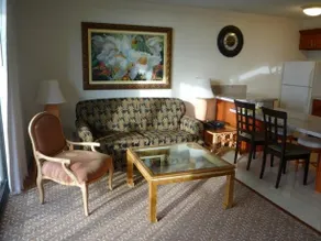 CIMY Hawaii Resorts At The Waikiki Banyan - Image 2