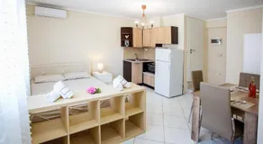 Ammos Studios & Apartments - Image 5