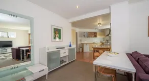 Beloka Close Modern spacious and pet friendly accommodation - Image 5