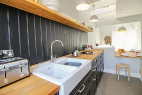 Sunshine Cottage - Image 1