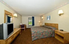 Motel 7 - Image 2