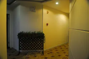 LiBai  Hotel - Image 4