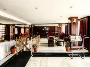 Holiday Plaza - Image 4