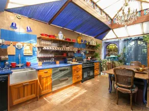 Veeve  2 Bed Maisonette Brook Green West Kensington - Image 4