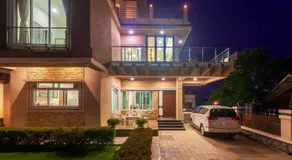 Pinnacle High by Vista Rooms - Image 4