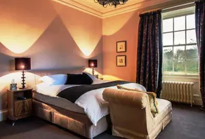 Tour House Bed & Breakfast - Image 3