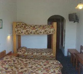 Elizabeth - Image 5