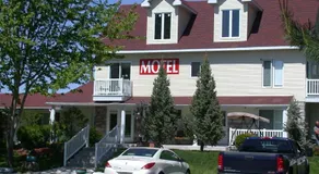 Motel Derfal - Image 2