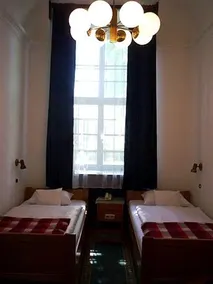 Savoyai Kastelyszallo - Image 4