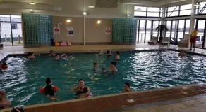 Hot tub hols in Bear Lodge with roof terrace - Image 3