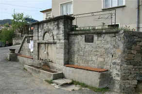 Momchil Unak Guest House - Image 2