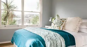 Beachside Getaway in Freshie w Parking - Image 3