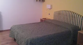 Petit Meuble - Image 4