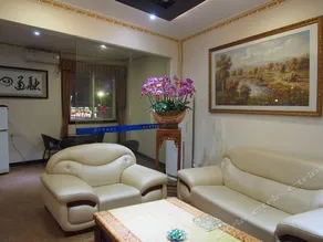 Xinxing Business Hotel - Image 2