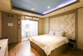 Sky Hotel Incheon - Image 4