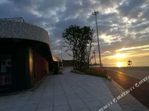 Jinganglong Hotel (Daya Bay Coastal Park Branch) - Image 2