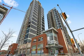 Simply Comfort. Downtown Calgary Apts - Image 1