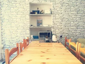 Vintage Apartment - Image 3