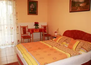 Korona Apartmanház - Image 5