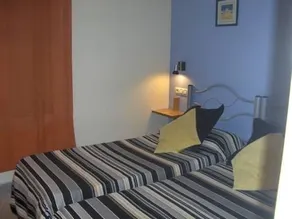 Hostal Puig Rom - Image 5