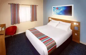Travelodge Birmingham Sutton Coldfield - Image 4