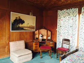 Monarch Houseboat - Image 2