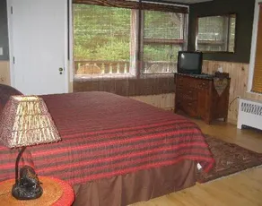 Steinhoff S Sportsmans Inn - Image 3