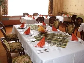 Hotel Baťov - Společenský dům - Image 4
